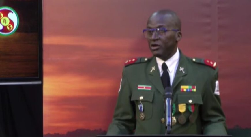 Dominee Stewart viert 30 jaar predikantschap