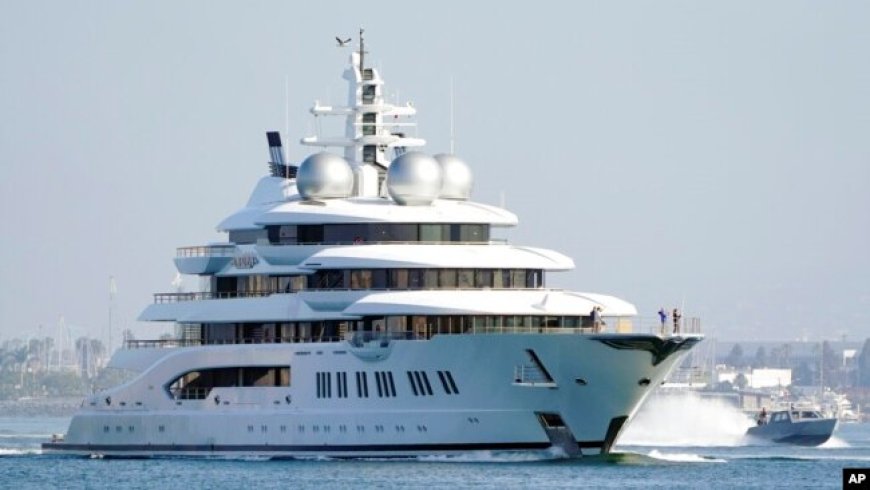 In beslag genomen superjacht van Russische oligarch wordt geveild in VS