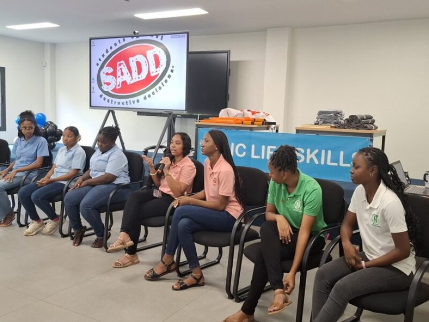 Leerlingen wisselen van gedachten over ingrijpende onderwerpen