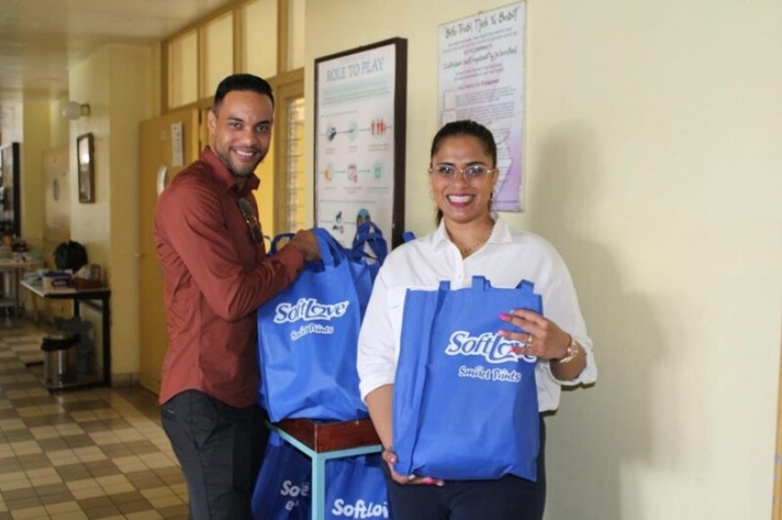 Jarige Subisco International doet schenking tijdens borstvoedingsweek