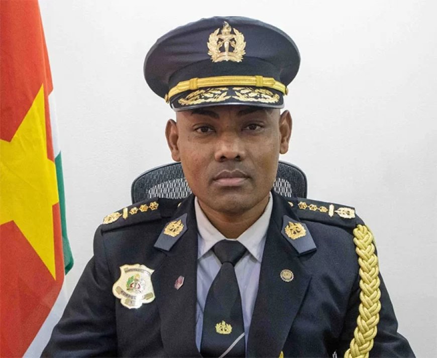 Isaacs waarschuwt voor politieke invloed op politie; benadrukt rol OM