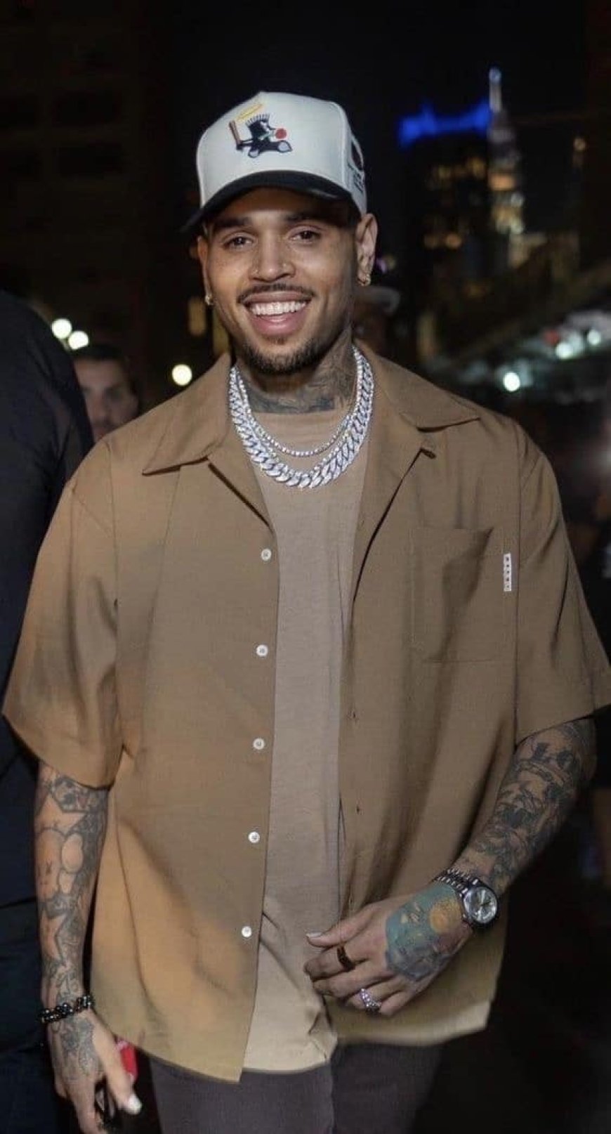 Chris Brown reageert luchtig op TikTok-cocaïnebeschuldiging