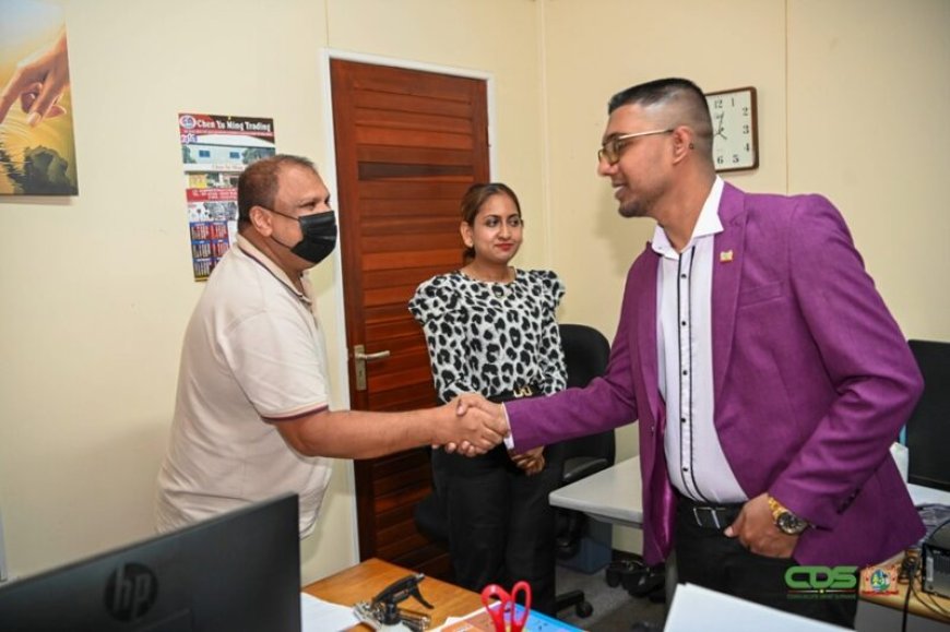 Satish Chandai nieuwe directeur Algemene Zaken kabinet president