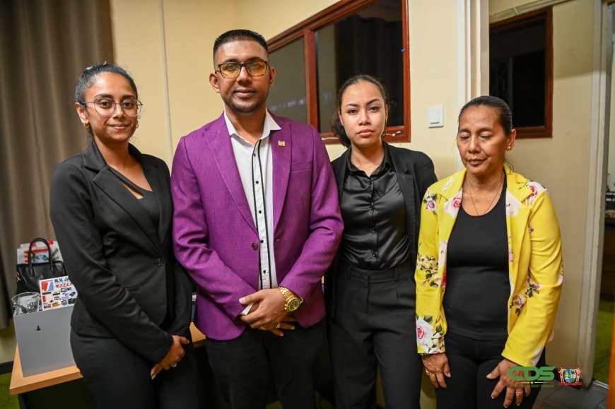 Nieuwe directeur Algemene Zaken Satish Chandai verwelkomd