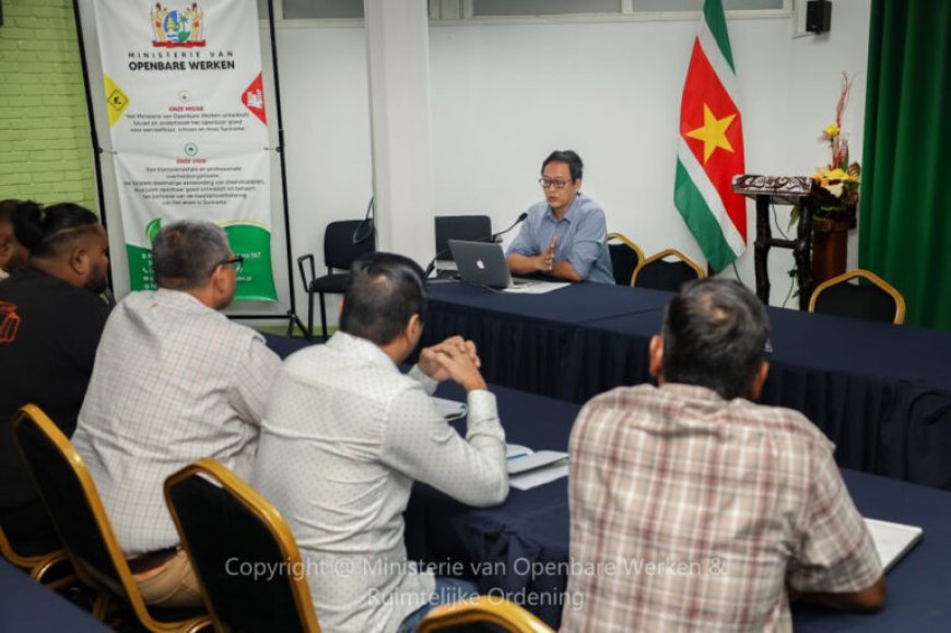 Minister Stephen Tsang wil snelle en structurele aanpak van wateroverlast