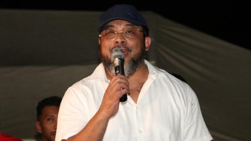 ‘Kameleonpolitiek’ in DNA: VHP-fractie krijgt flinke uithaal van Somohardjo