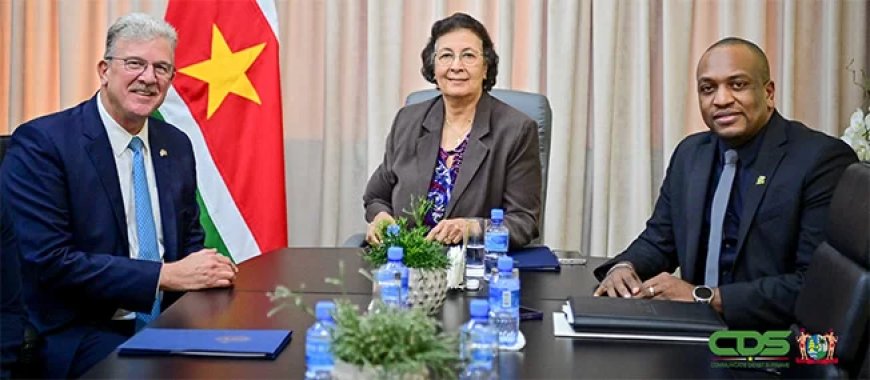 VS-ambassadeur bij president Simons: focus op investeringen, onderwijs en veiligheid