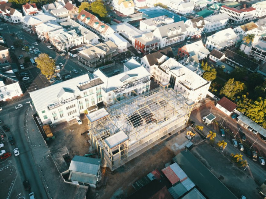 Bouw nieuwe DNA-vergaderzaal tijdelijk stilgelegd