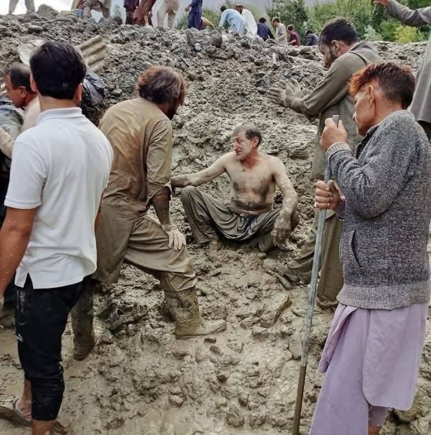 Honderden doden in Pakistan en India  door hevige regenval en modderstromen
