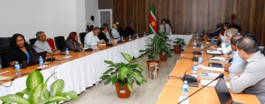 VSB neemt deel aan bijeenkomst over toerismesector