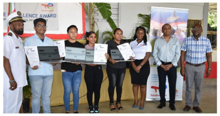 MAS eert uitblinkende leerlingen met Maritime Excellence Award