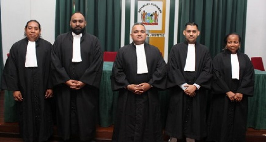 Vijf advocaten en één kandidaat-notaris zijn beëdigd bij het Hof van Justitie