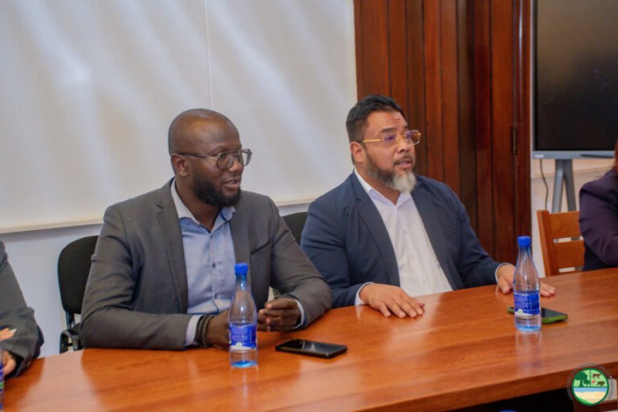 GBB-minister ontvangt bewoners Reeberg en commissie Grondzaken