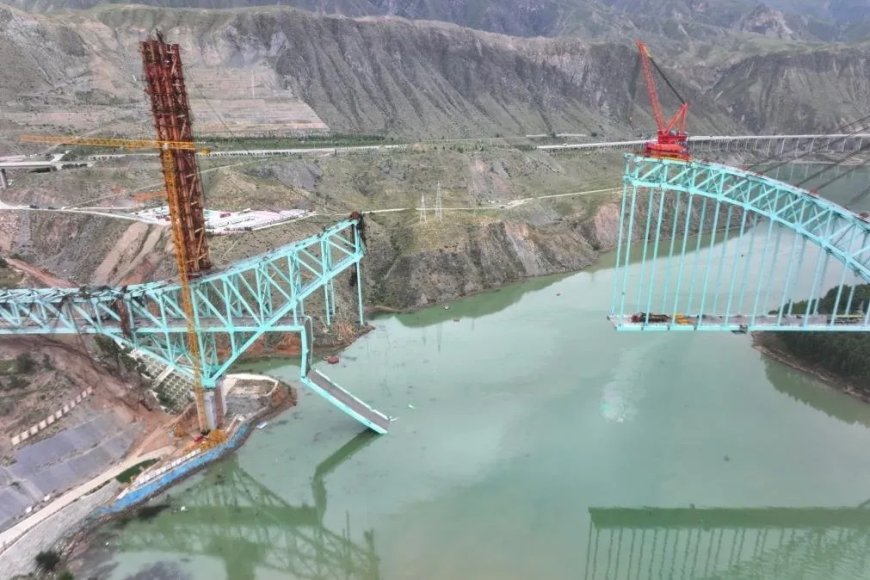 Zeker 12 bouwvakkers omgekomen bij instorting Chinese brug