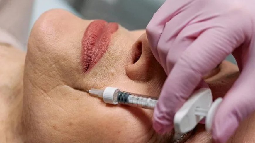 Grootmoeder verliest collegegeld kleinzoon aan plastische chirurgie