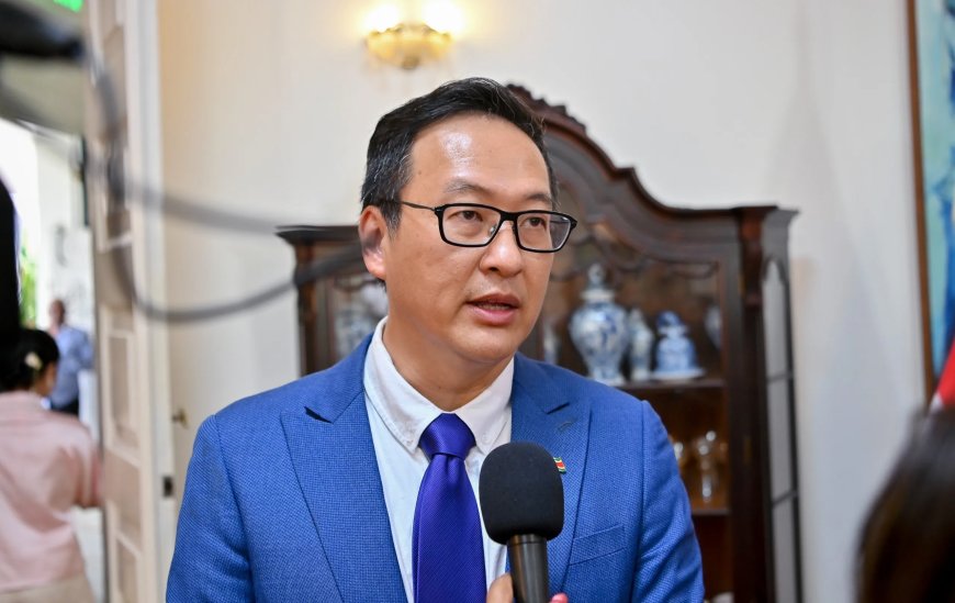 Minister Tsang; “Regels zijn er om orde te brengen en die moeten worden nageleefd” 