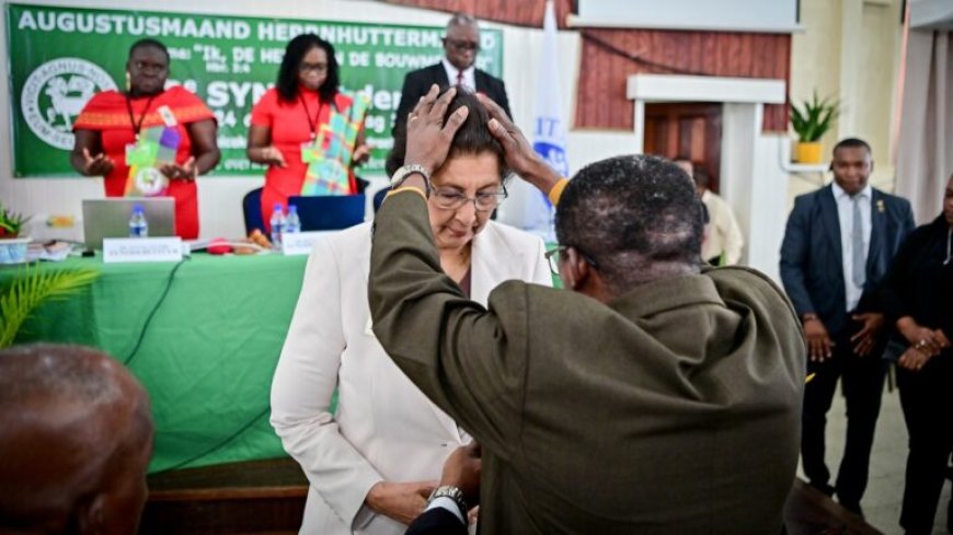 President Simons: “EBGS vormt al 280 jaar fundament van Surinaamse samenleving”