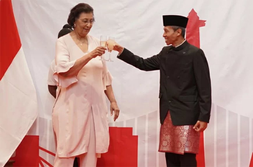 Suriname eert 80 jaar Merdeka bij receptie Indonesische ambassade