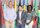 BNETS presenteert Central Credit Bureau Suriname aan minister EZOTI