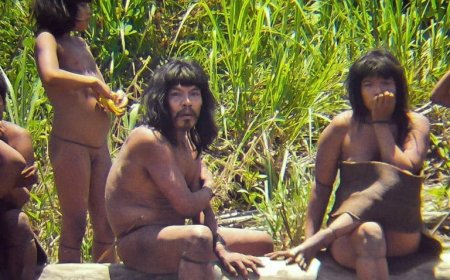 Geïsoleerde Amazone-stam in zuidoosten Peru in gevaar door bouw brug