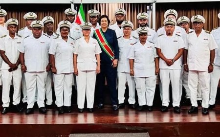 President Simons eist integriteit van nieuwe districtscommissarissen