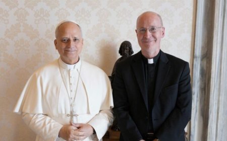 Paus Leo XIV ontvangt priester die zich inzet voor katholieke lhbti’ers