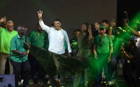 Na turbulente verkiezingen: Jamaicaanse premier Holness wint derde termijn