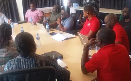 VWA benadrukt visie op gezonde arbeidsverhoudingen bij gesprek vakbond Rosebel