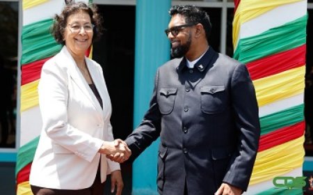 President Simons wil regelmatig contact tussen Suriname en Guyana