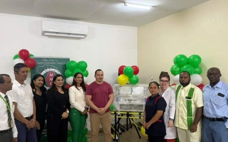 MMC Nieuw Nickerie ontvangt transportincubator 