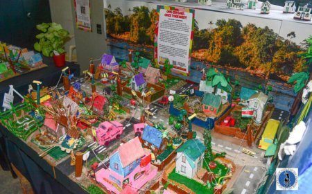 Miniatuurstadjes brengen Surinaams erfgoed tot leven