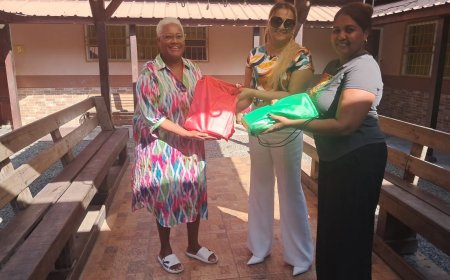 Stichting Raksha Cataleya organiseert weer schoolpakketten project