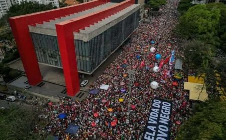 Duizenden Brazilianen protesteren tegen wetsvoorstel dat ex-president Bolsonaro amnestie zou 