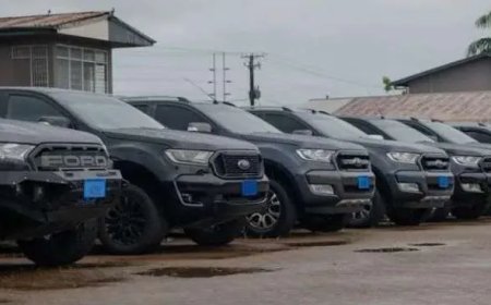 Miljoenen verspild aan moordende auto huurcontracten 