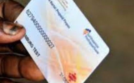 Zoon vraagt aandacht voor vervallen Moni Karta van moeder