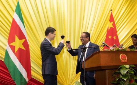 China en Suriname vieren 76 jaar Volksrepubliek: ‘Vriendschap wordt steeds hechter’