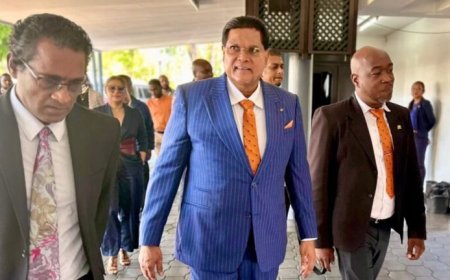 Santokhi: “Geen terugkeer, maar voortzetting van dienstbaarheid”