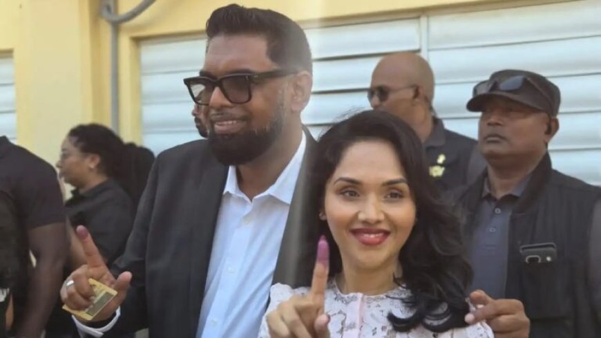 President Ali en first lady stemmen; vier andere presidentskandidaten al naar de stembus