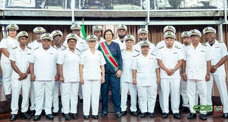 Simons vraagt nieuwe DC’s om de gemeenschap boven partijbelang te stellen