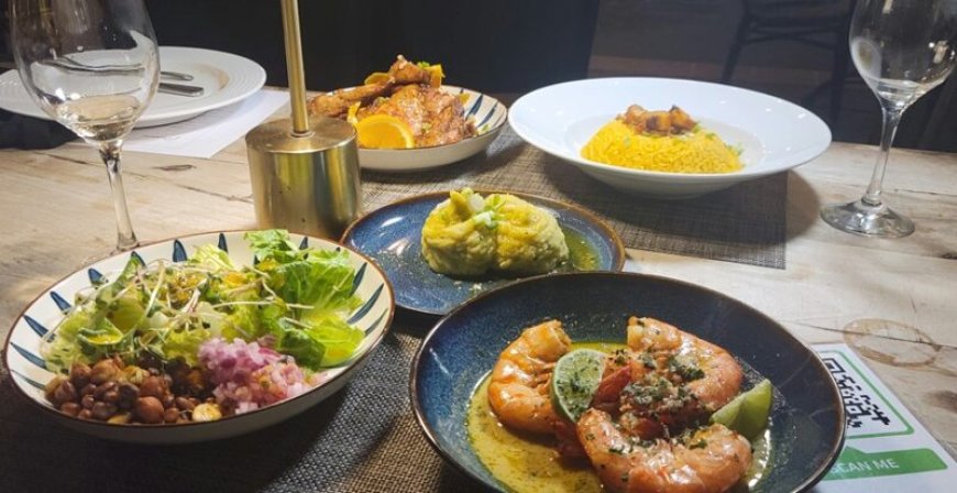 Surinaams-Nederlandse Van Duivenvoorde verzorgt eerste viergangen Afro-Surinaams diner in De 