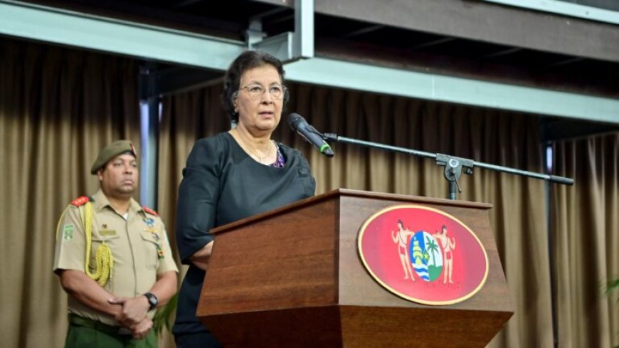 President Simons viert 72ste verjaardag