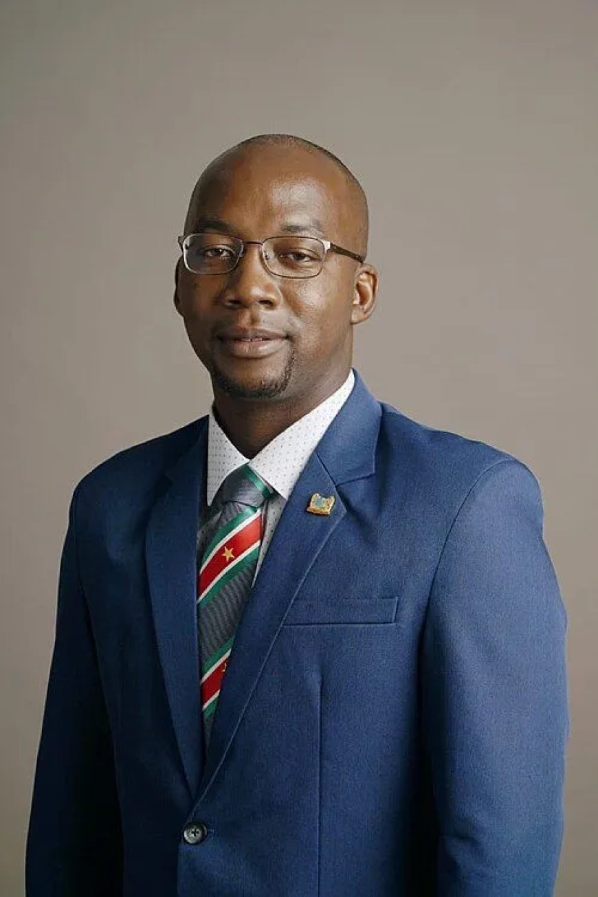 Minister Abiamofo: “Water wordt ver onder de kostprijs geleverd”