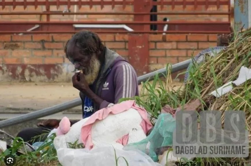 Daklozen van middelbare leeftijd houden zich op in verkrotte woningen – Anand vertelt zijn ve