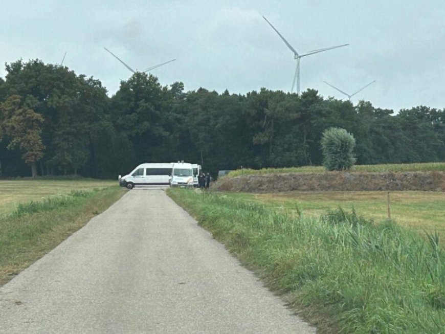 Politie pakt vrouw op Schiphol op in zaak vermoorde Surinamer