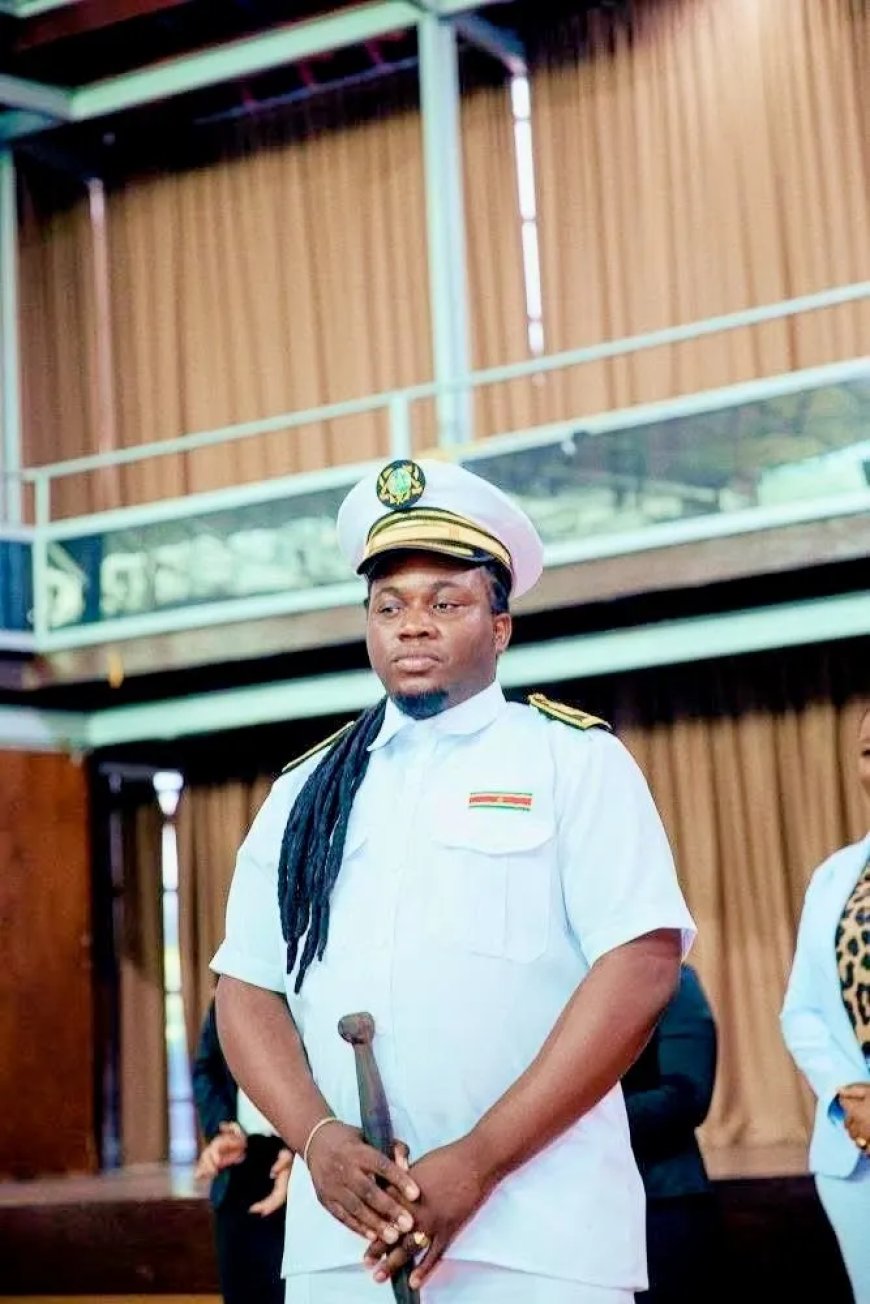 Dc Kanapé belooft open bestuur en nauwe samenwerking in Tapanahony – ‘Houdt kantoor op Stoelm