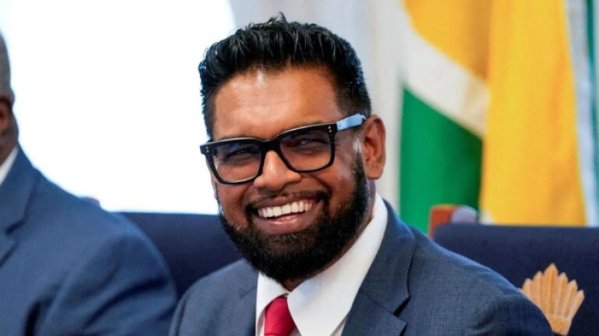 President Simons feliciteert Irfaan Ali met herverkiezing in Guyana