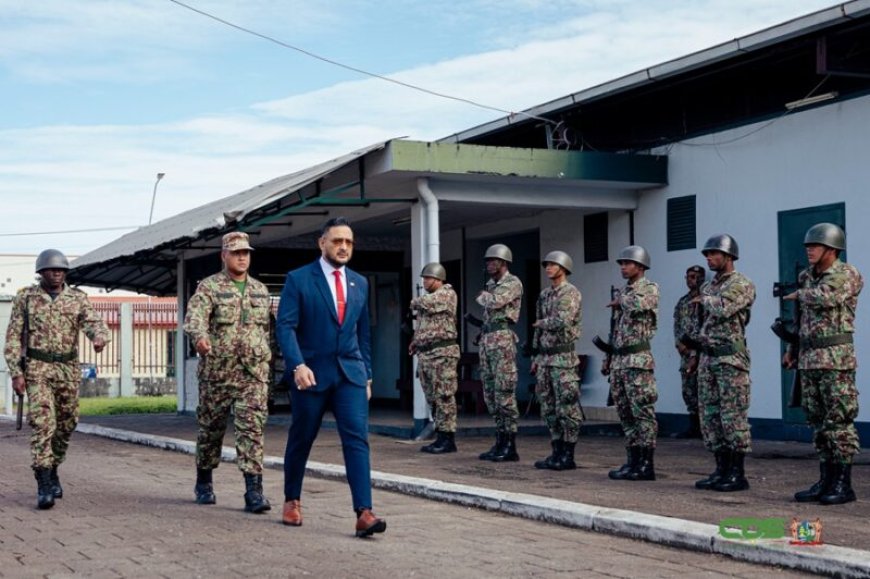 Containerverblijfunits op strategische legerposten binnenland