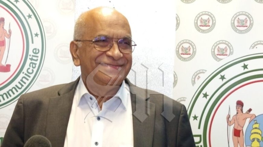 Oud-minister Sewdien: vijf geschonken China Aid-boten nooit ingezet door weigering transporte