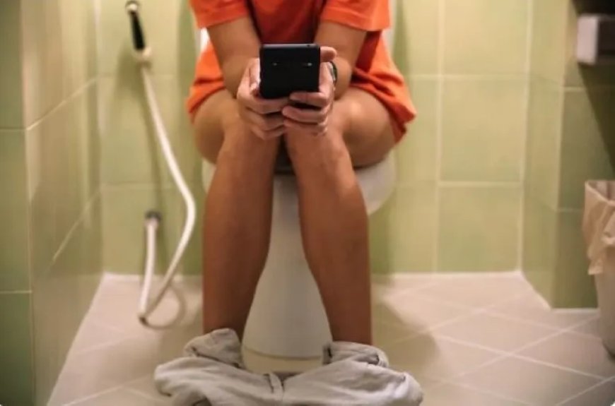 Smartphonegebruik op toilet vergroot risico op aambeien…