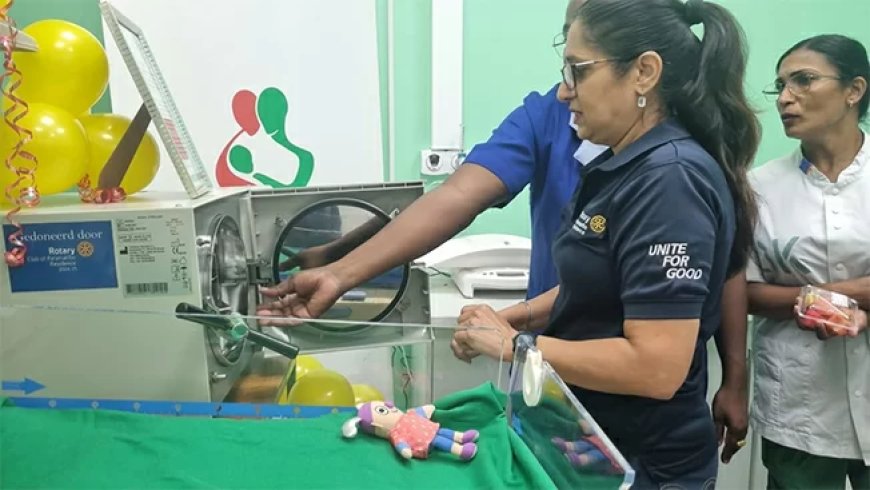 Rotary schenkt autoclaaf aan ’s Lands Hospitaal: veiligere bevallingen en lagere infectierisi